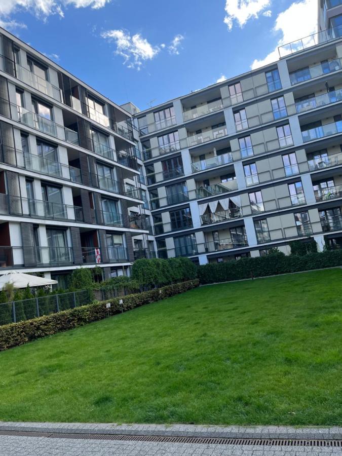Airport Comfy Guest Homestay Warsaw