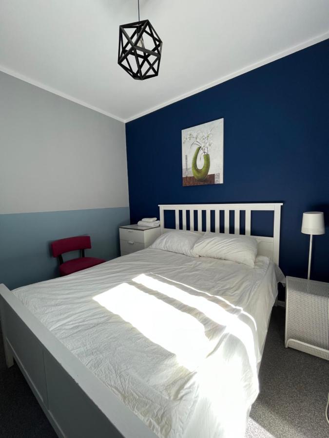 Privatunterkunft Airport Comfy Guest *